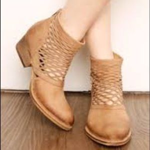 Rebels Cali Boot Tan Size 10